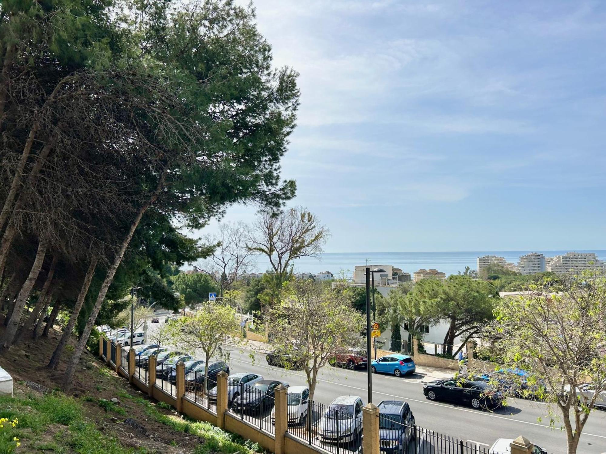 Hoja De Palma Lägenhet Benalmádena Exteriör bild